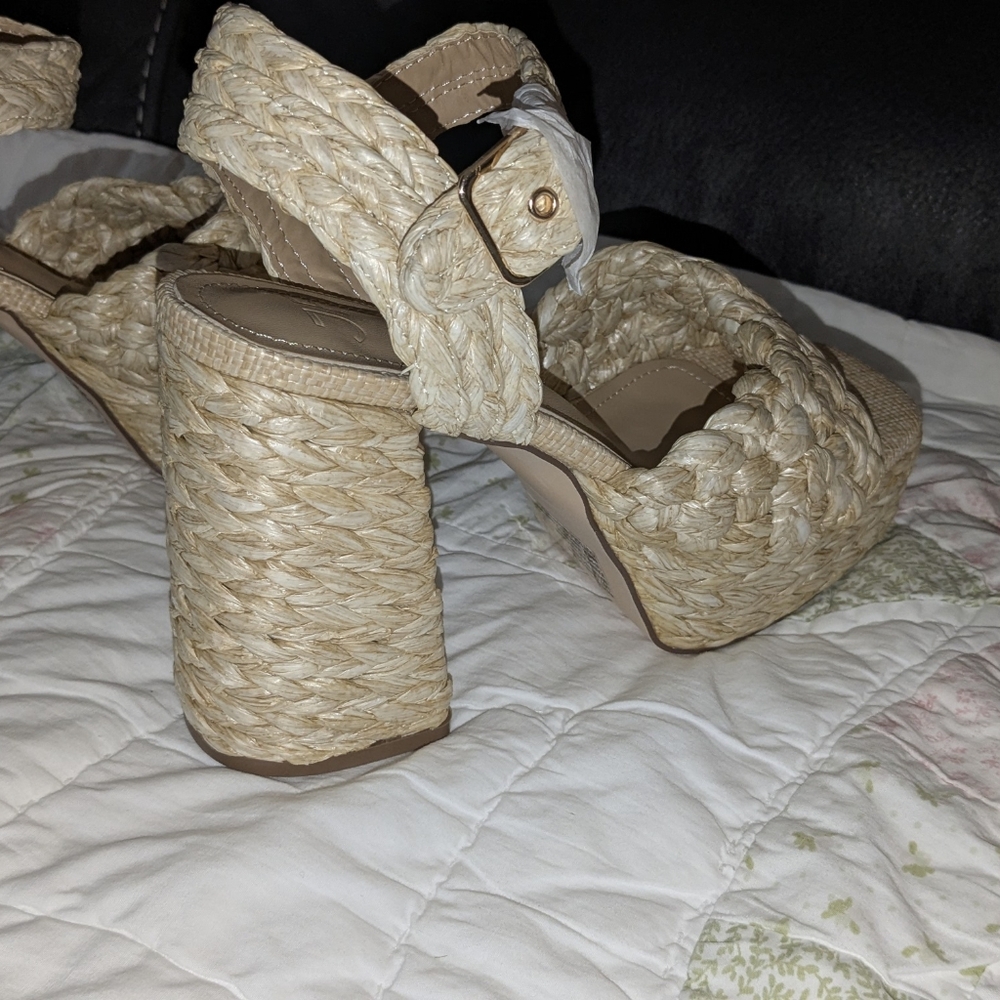Straw..Boho Sandals. 7 1/2 & 8m